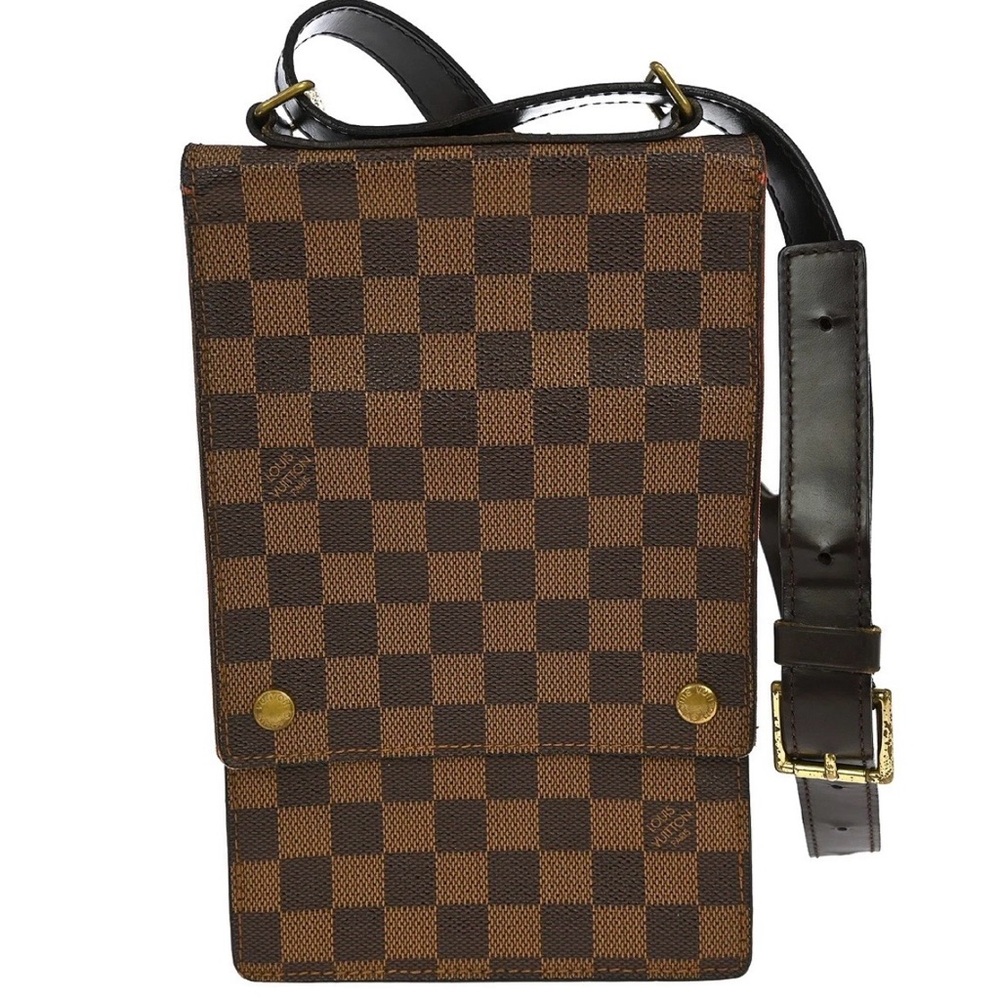 Louis Vuitton crossbody bag